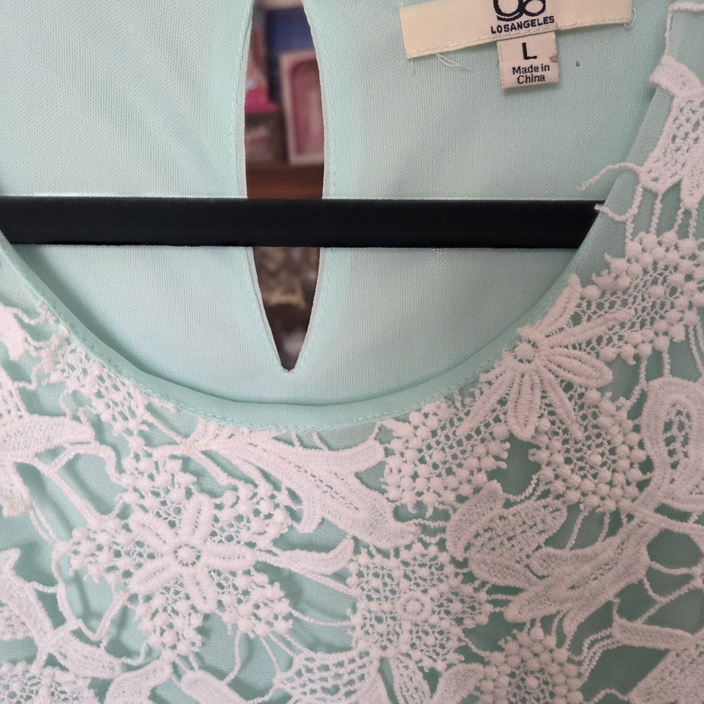 Ya Los Angeles Mint Green Dress with White Lace Overlay - Picture 3 of 3